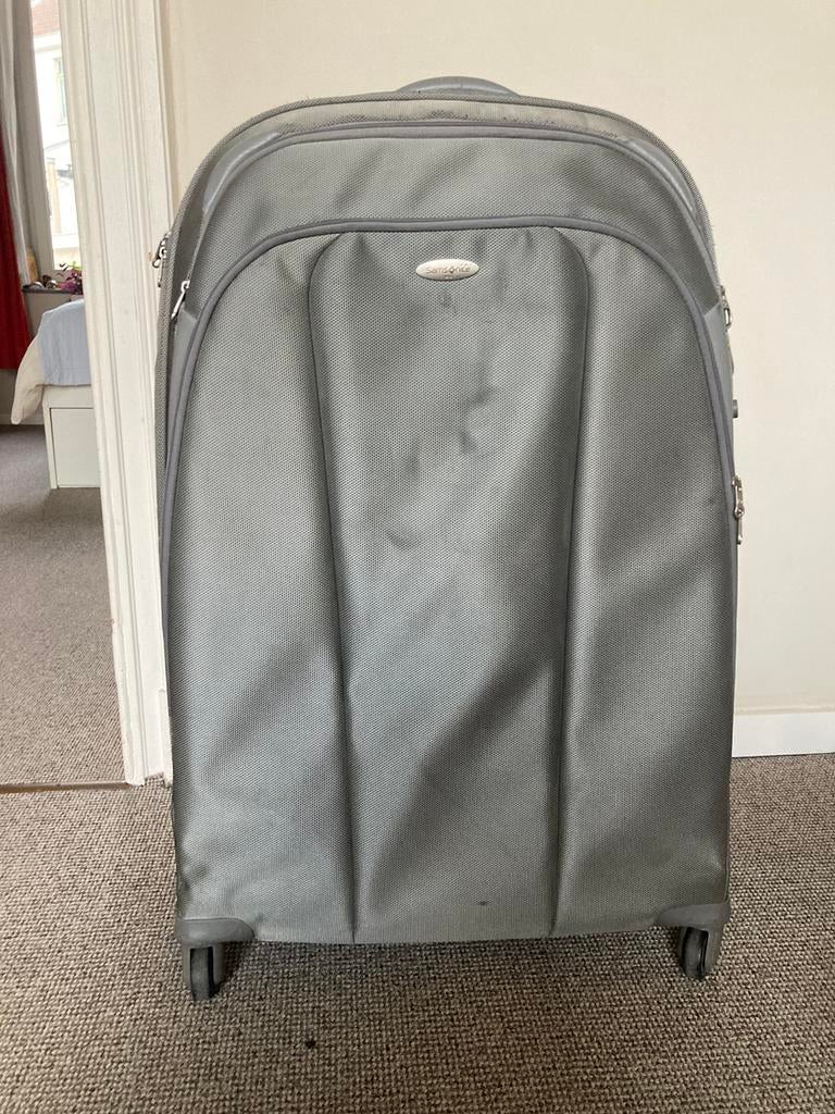 Grande valise Samsonite, Bijoux, Sacs & Beauté, Valises, 70 cm ou plus, Comme neuf, Enlèvement, 45 à 55 cm