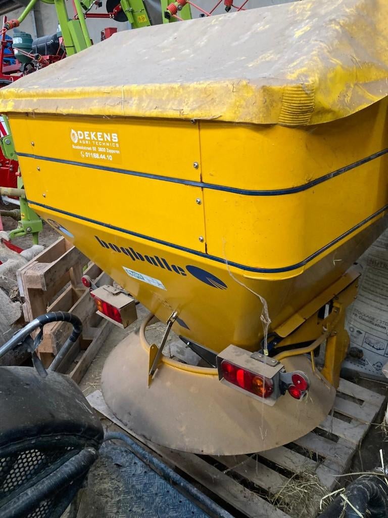 Zoutstrooier Bogballe 10000 kg, Ophalen