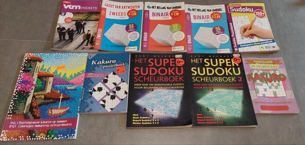 Allerlei kruiswoordraadsels €1/stuk, Ophalen of Verzenden, Zo goed als nieuw