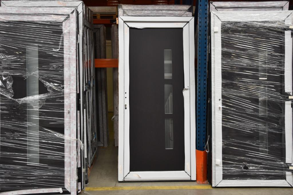 Alle deuren onmiddellijk uit stock 7016, 9005, 7039, 9016, Schuifdeur, Ramenhal, Ophalen of Verzenden, Buitendeur