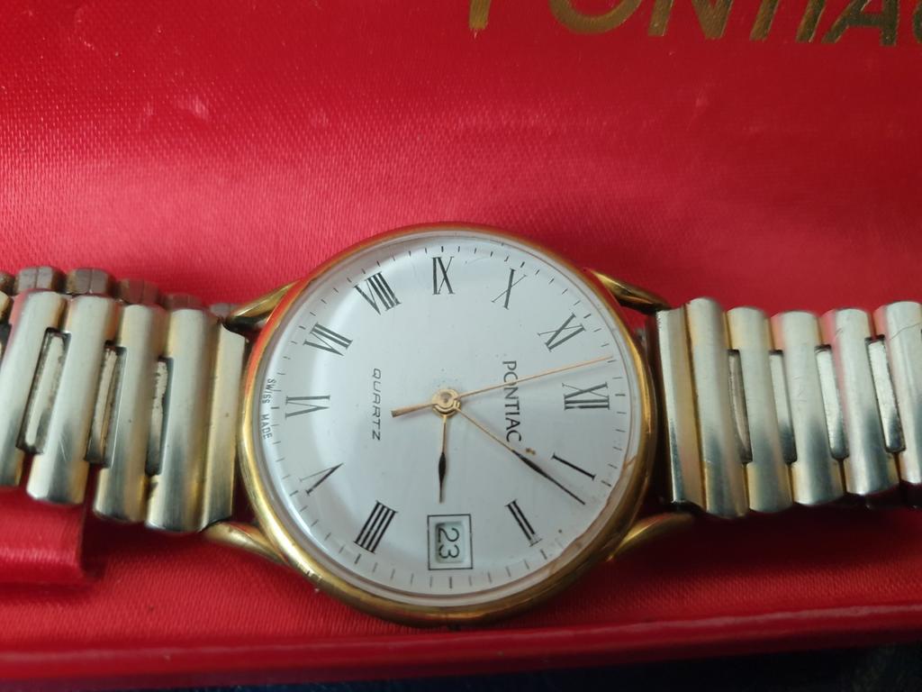 Montre  homme Pontiac quartz ancien, Enlèvement ou Envoi