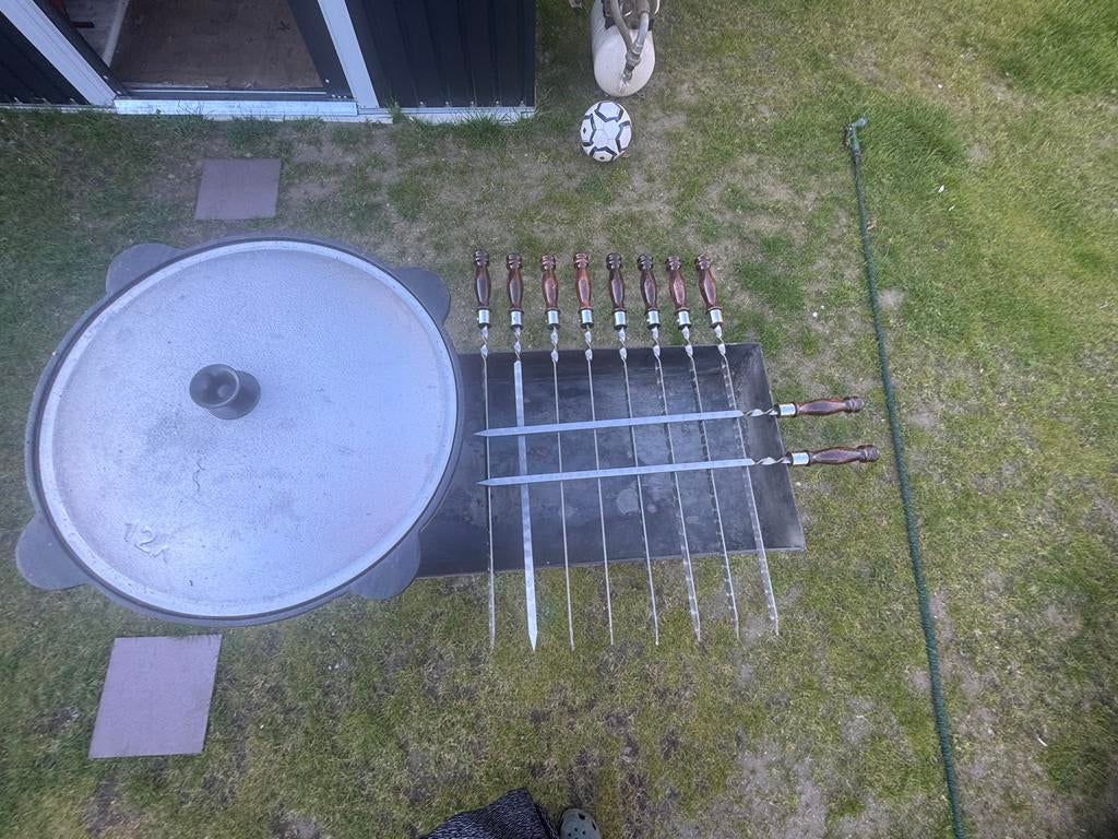 Gietijzeren bbq / kazan, Tuin en Terras, Ophalen, Zo goed als nieuw