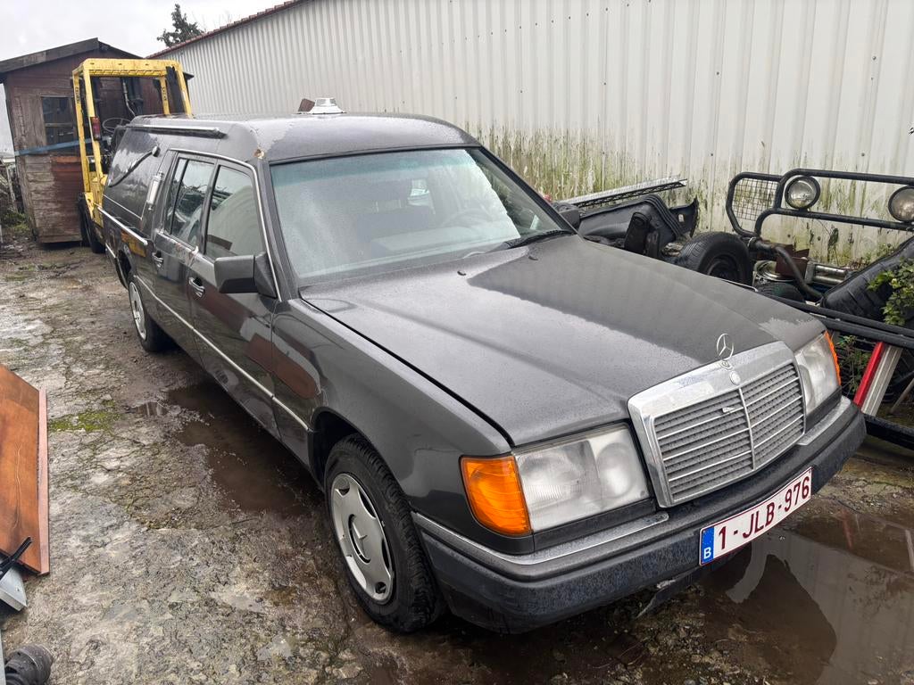 W124 230e lijkwagen, Auto's, Particulier, Te koop, Benzine