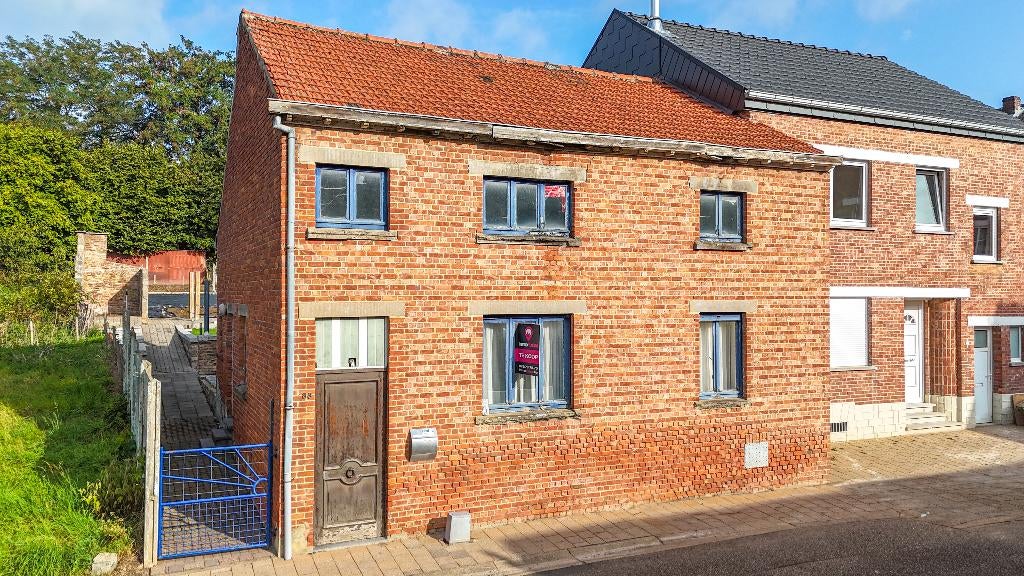 Totaal te  renoveren woning gelegen op een rustige locatie!, Immo, Huizen en Appartementen te koop, Twee onder één kap, Provincie Limburg