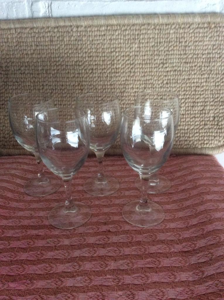 5 verres à xérès ou à porto, Enlèvement, Comme neuf, Verres et Verres à shot