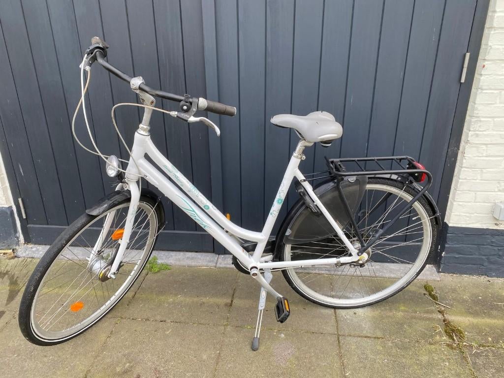 Mooie witte meisjesfiets - merk Trek, Fietsen en Brommers, Ophalen, Gebruikt, Overige merken, Versnellingen