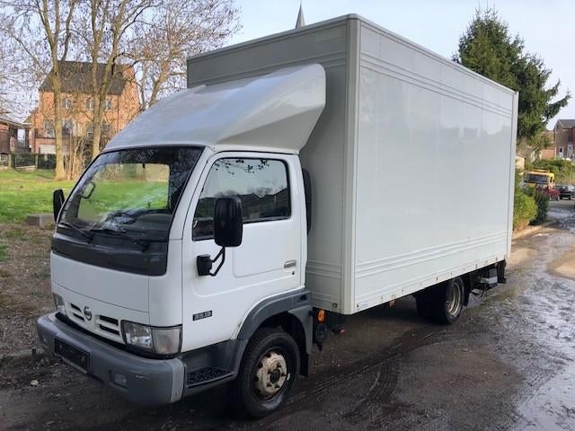Nissan Cabstar 3.0D, Autres modèles, Achat, Entreprise, 3 places