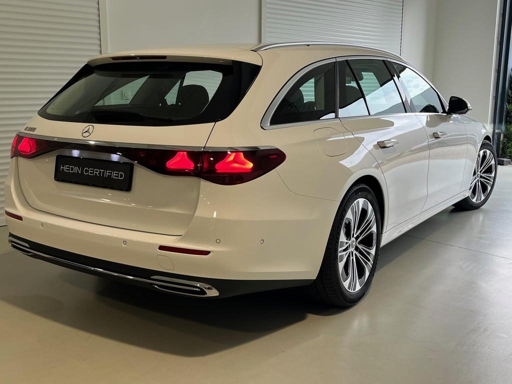 Mercedes-Benz E-Klasse 200 Break Luxury Line (automatique), Autos, Achat, Entreprise, 1905 kg, Volant chauffant