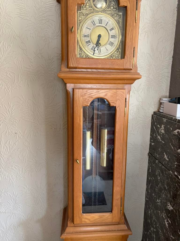 Mooie klassieke wandklok met 2 gewichten, Ophalen