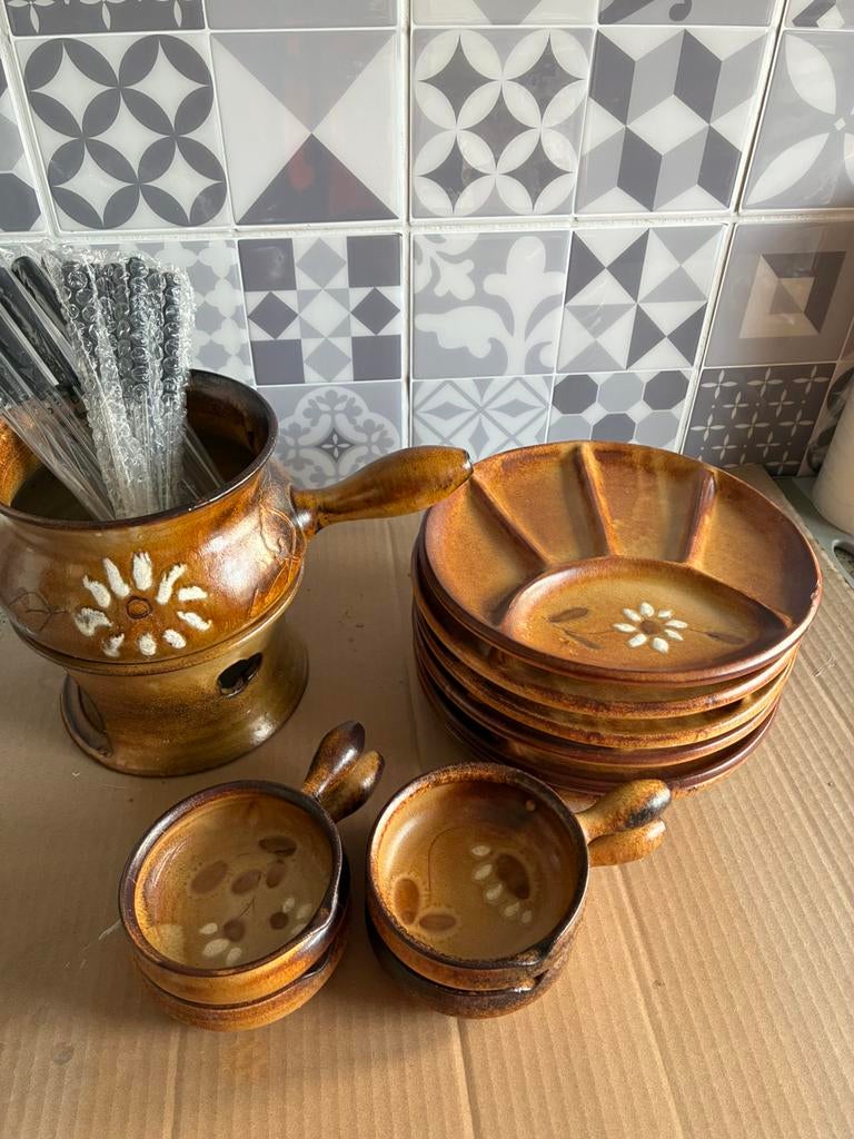 Service a fondue VALLAURIS, Antiquités & Art, Enlèvement