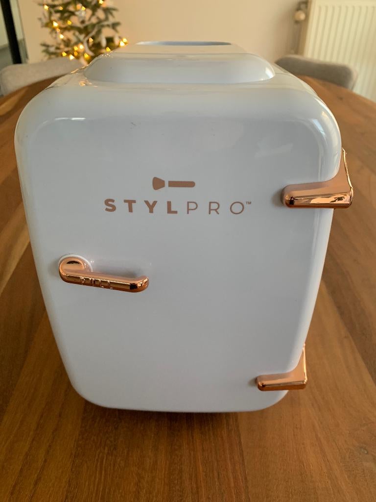 Minikoelkast voor oa makeup en cosmetica opberging, Electroménager, Réfrigérateurs & Frigos, Comme neuf, Sans bac à congélation