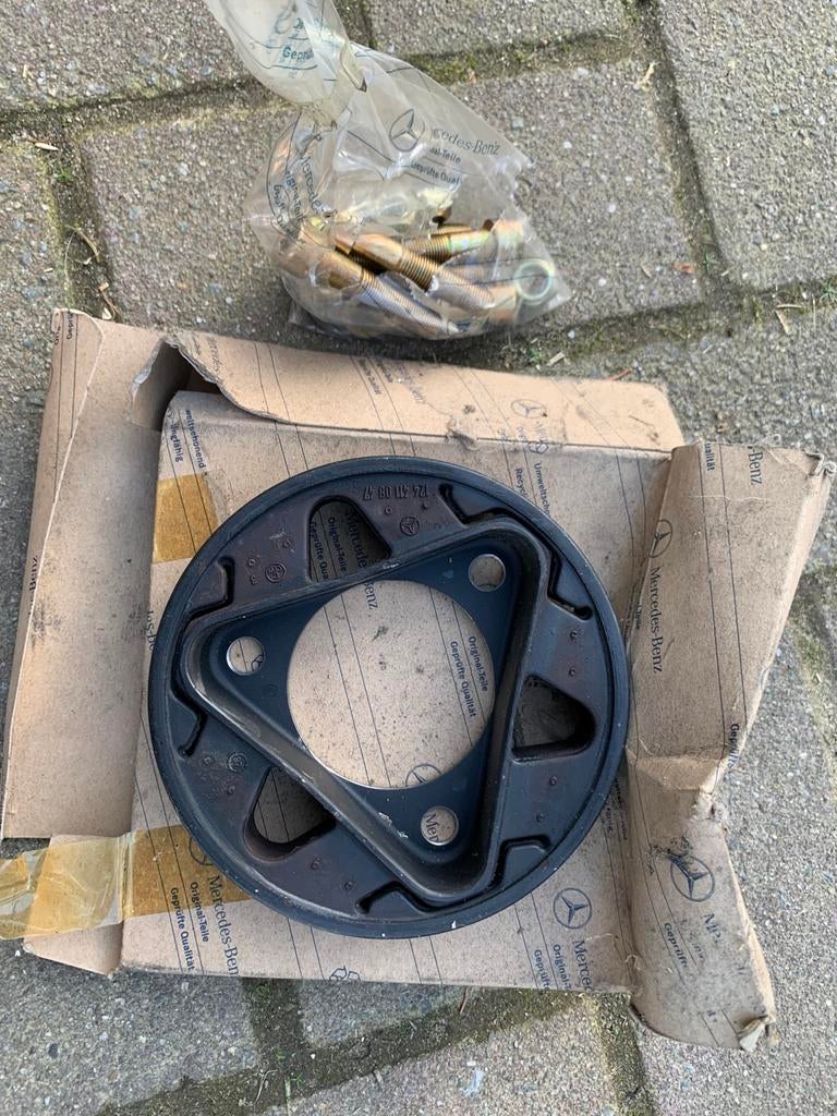 Nieuwe trillingsdempers Mercedes, Ophalen, Mercedes-Benz