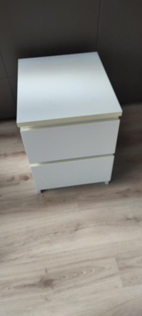 TABLE DE CHEVET IKEA, Maison & Meubles