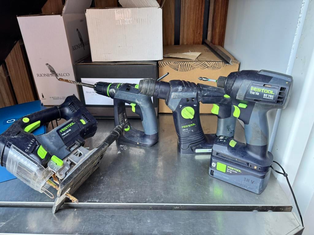 Festool aparaten te koop met laders en extra batterijen, Ophalen, Gebruikt