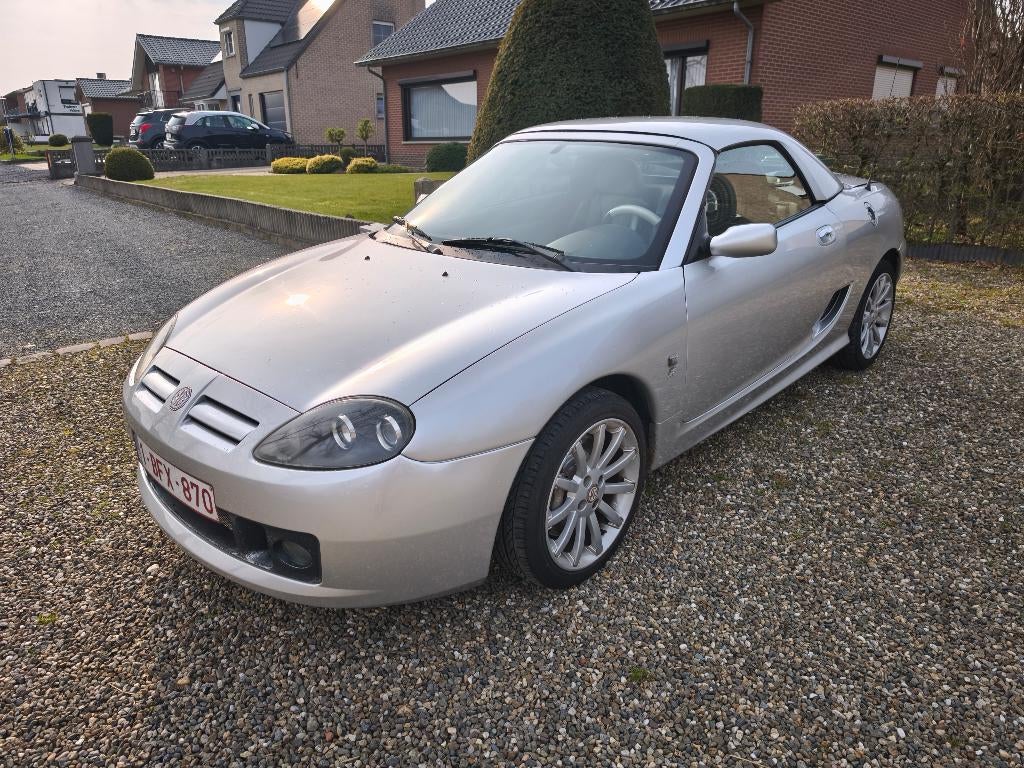 Mg Spark 135 Cabrio, Achterwielaandrijving, 4 cilinders, Cabriolet, Alcantara
