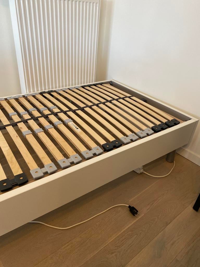 Eenpersoonsbed met lattenbodem, Ophalen, Zo goed als nieuw, 80 cm