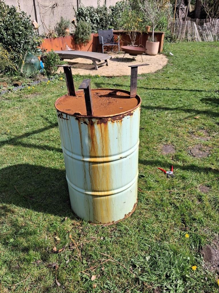Ijzeren vat /ton 200l, Ophalen
