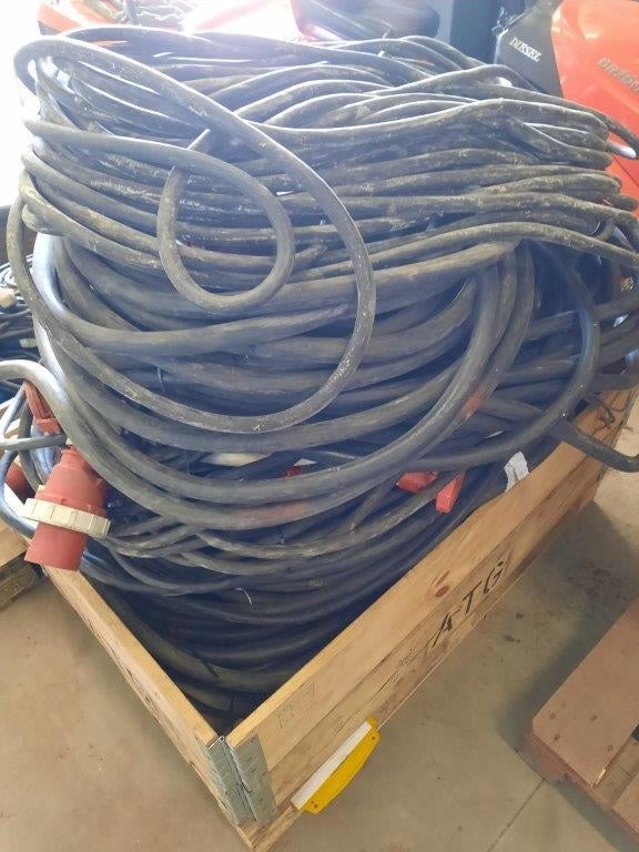 verleng kabels 220v en drijfkracht 380v, Ophalen, Gebruikt, Kabel of Snoer