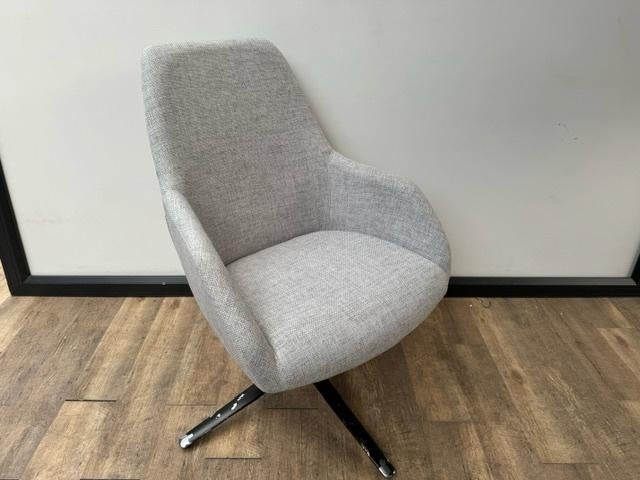 Grijze design loungestoel Markant, Antiek en Kunst, Ophalen