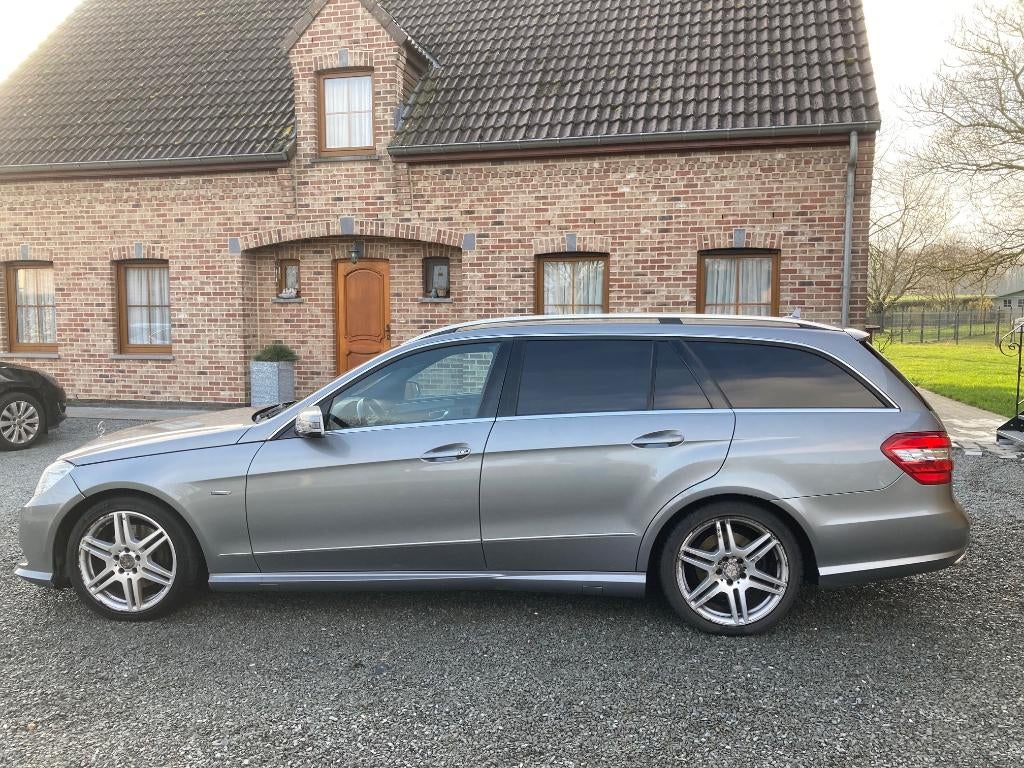 Mercedes Break E200 pack AMG, Autos, Achat, 110 kW, Noir, 5 portes