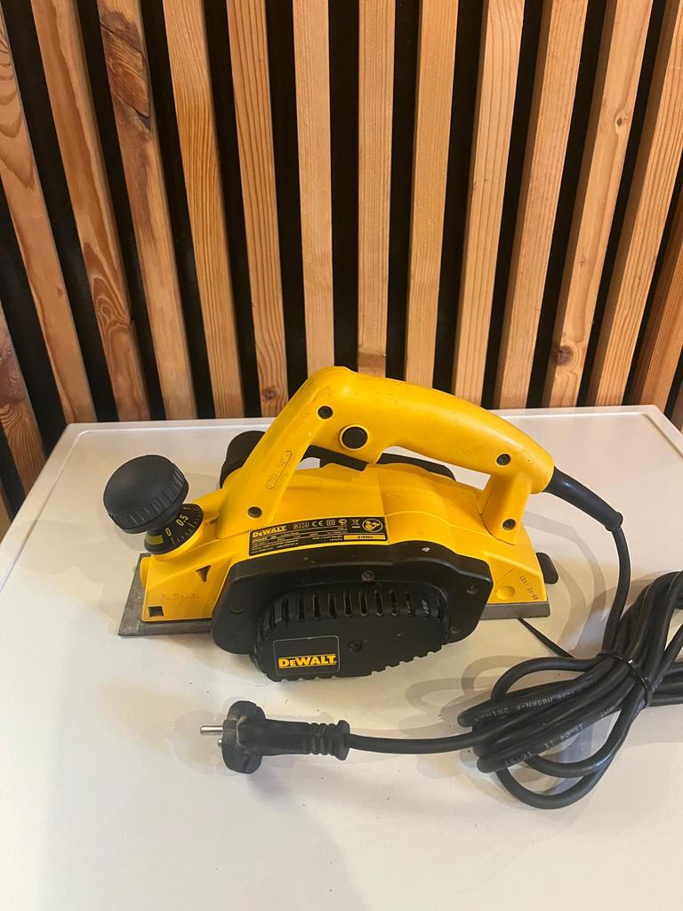 Dewalt schaafmachine, Doe-het-zelf en Bouw, Schaafmachines, Ophalen, Zo goed als nieuw