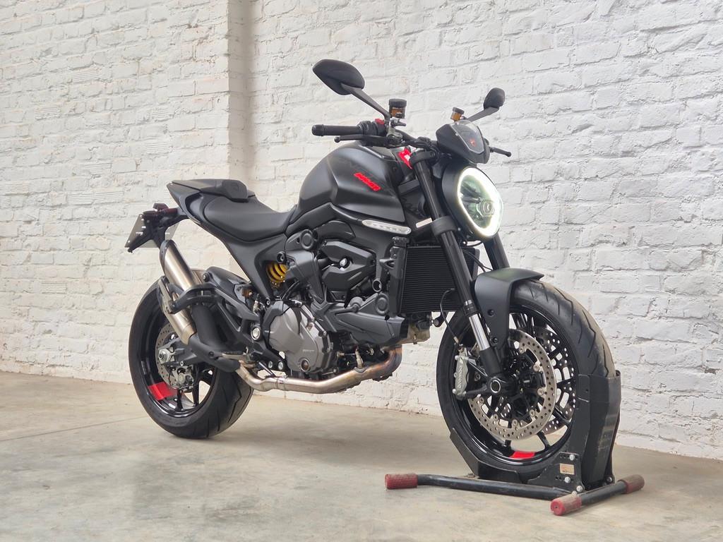 DUCATI MONSTER PLUS monster+ 950 @motomobilia!
