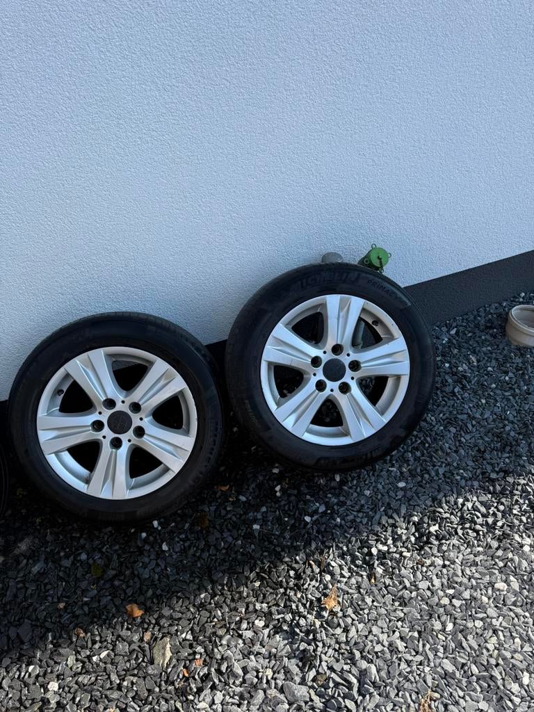 À vendre 4 pneus été BMW 205 55 R16 94V, Auto-onderdelen, Banden en Velgen, Ophalen, Gebruikt, 16 inch, Banden en Velgen