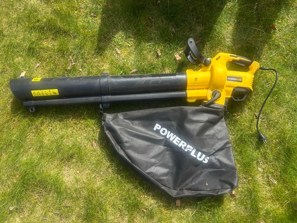 Bladzuiger/bladblazer powerplus in nieuwstaat, Ophalen, Met opvangzak, Handgedragen, Nieuw