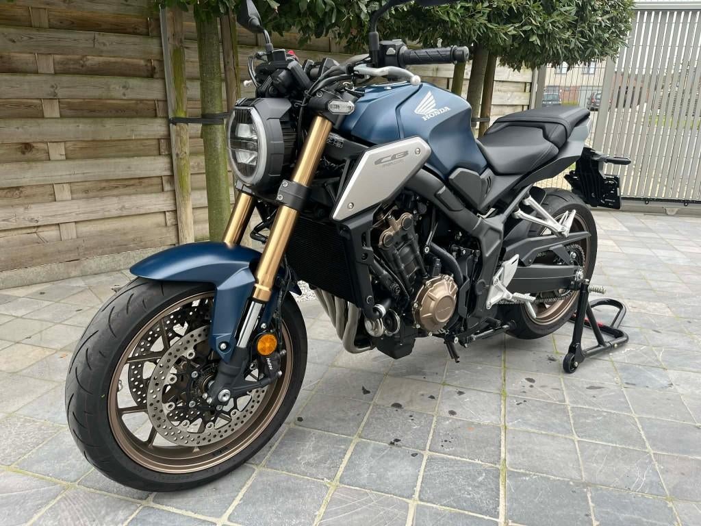 Honda cb 650 R **!! 1700KM !!**4/2021**mat jeans kleur***, Permis Moto A, Entreprise, Plus de 35 kW, Contrôle de traction