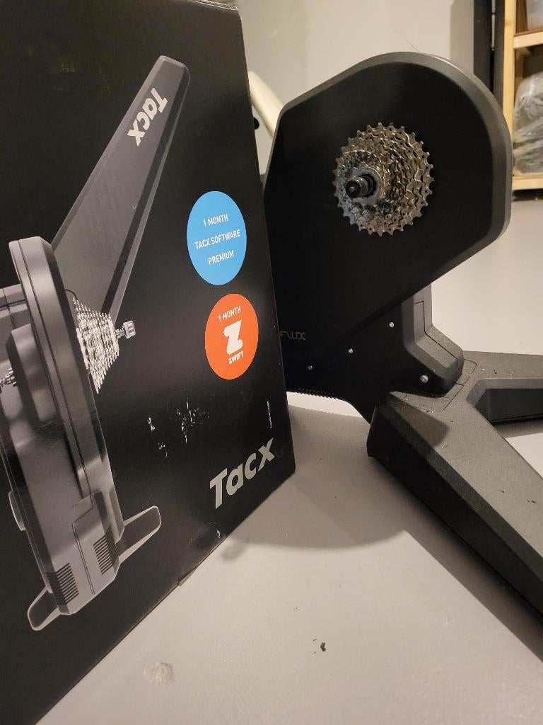 Tacx flux smart fietsentrainer, Enlèvement, Utilisé, Autres types