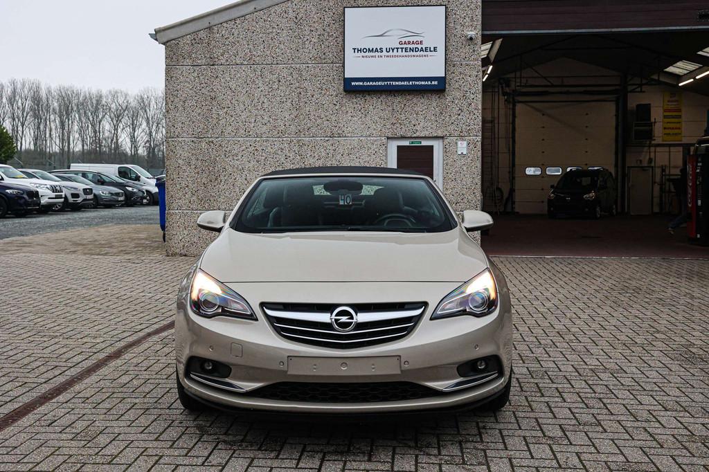 Opel Cascada AUTOMAAT*LEDER*TREKHAAK*ZETELVERWARMING*NAVIGAT, Auto's, Opel, 1733 kg, Gebruikt, Zwart, 4 cilinders