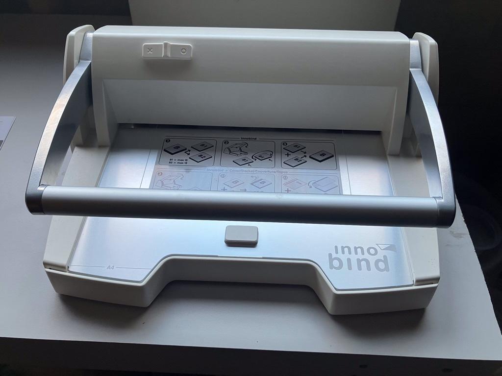 Innobind ecologisch inbindmachine, Ophalen, Zo goed als nieuw
