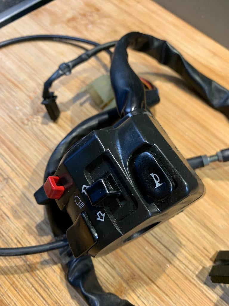 Commodo Yamaha tdm 850cc, Motos, Enlèvement