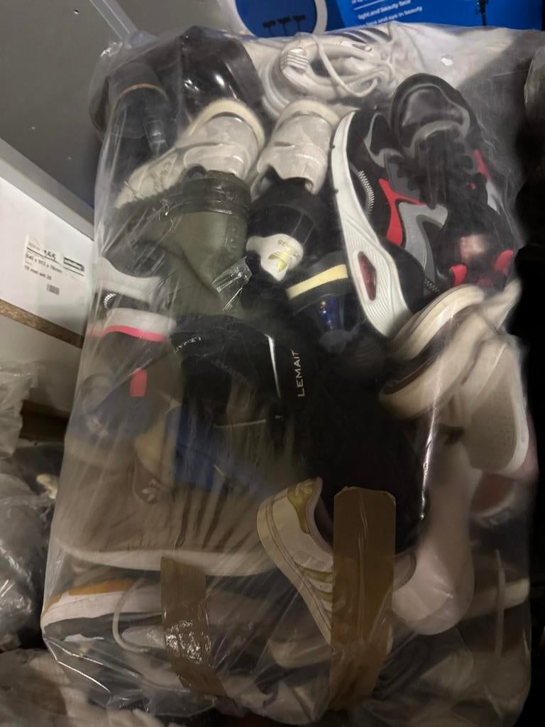 Sport schoenen partij, Enlèvement ou Envoi, Comme neuf