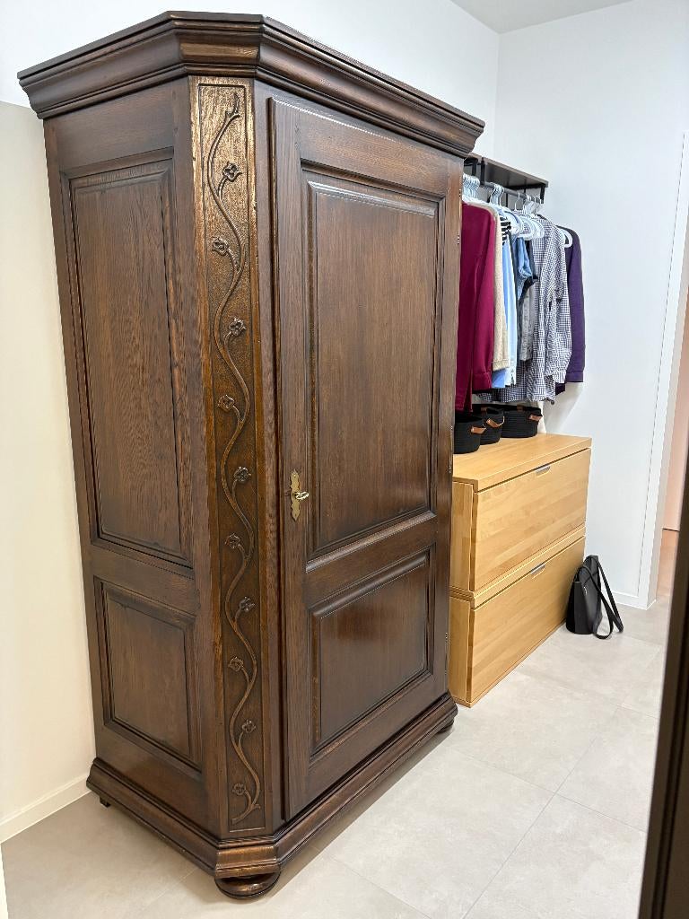 Eiken halkast, buffetkast, salontafel, stoelen, spiegel..., Huis en Inrichting, Kasten | Kleerkasten, Ophalen