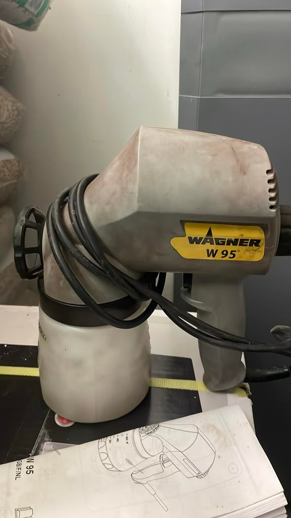 Pulvérisateur de peinture électrique avec réservoir, Ophalen of Verzenden, Gebruikt, Verfspuit of Verfpomp