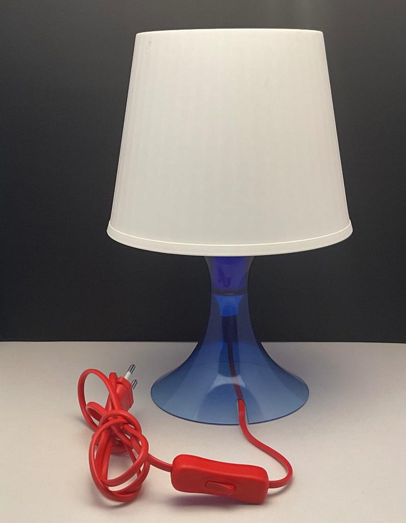 Lampe de style IKEA Lampan Memphis, Maison & Meubles, Lampes | Lampes de table, Comme neuf, Moins de 50 cm, Synthétique, Enlèvement ou Envoi