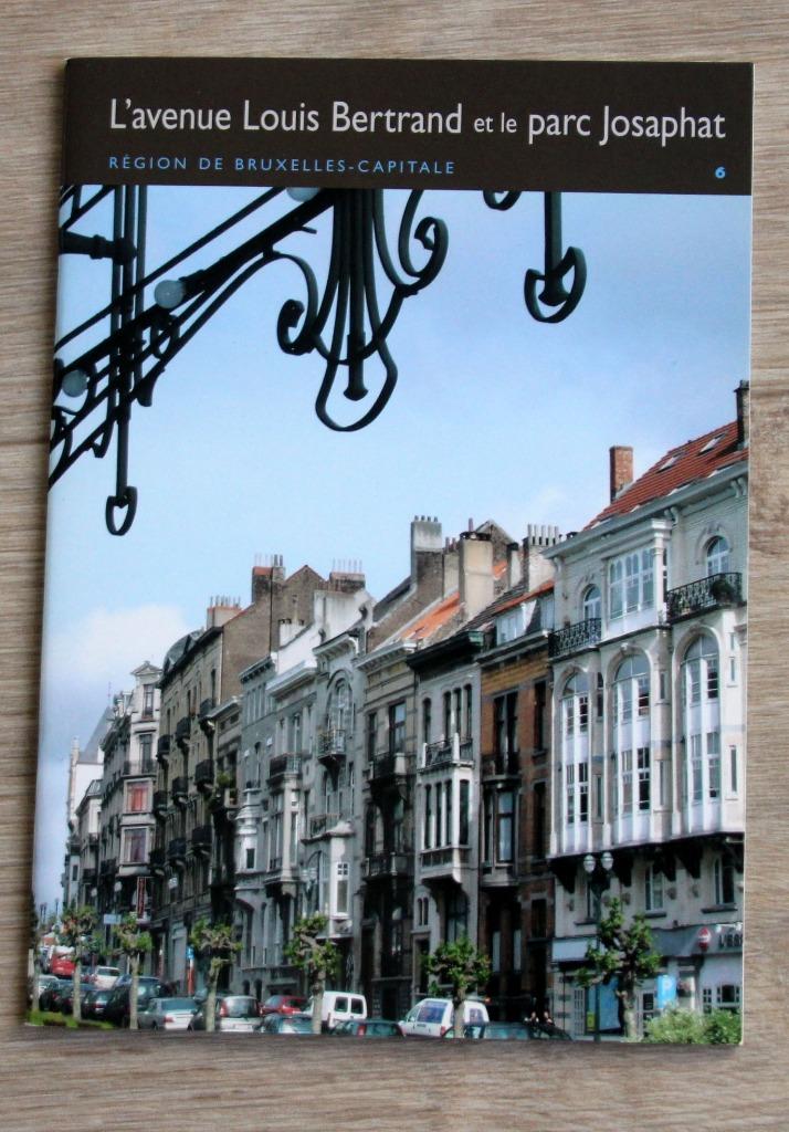 L'avenue Louis Bertrand et le parc Josaphat -livre Bruxelles, Livres, Envoi, Comme neuf