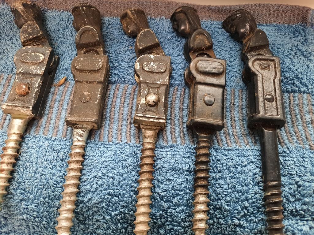 Loquets de volets anciens. tête berger.VOLETS.  7 LOQUETS, Enlèvement ou Envoi, Utilisé