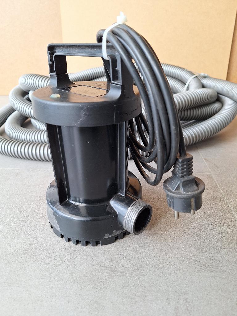 Dompelpomp met slang, Ophalen, Gebruikt, Elektrisch, Dompelpomp