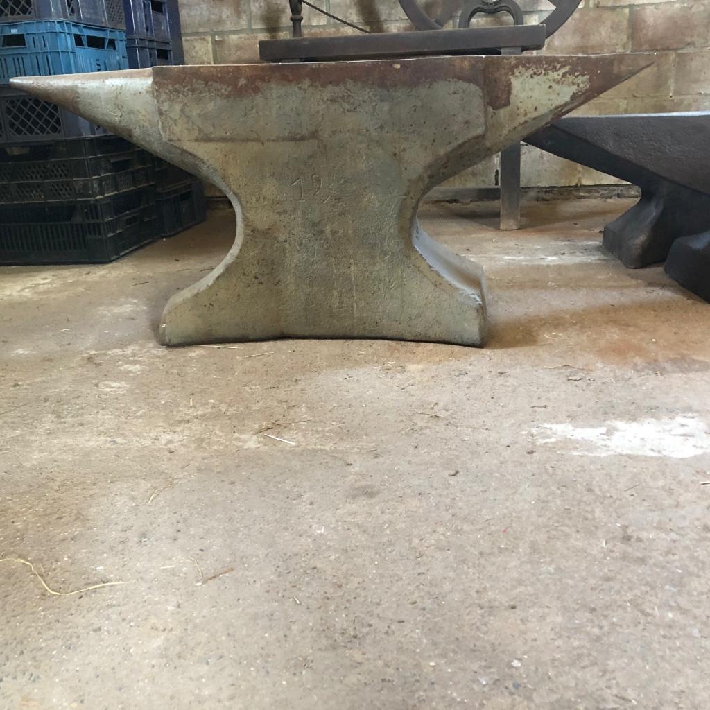 Aambeeld, Doe-het-zelf en Bouw, Ophalen, Zo goed als nieuw