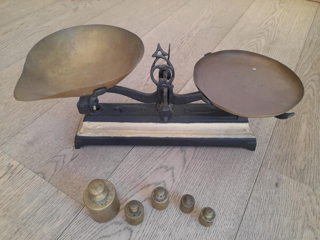 Antieke weegschaal met gewichtjes, Antiek en Kunst, Ophalen