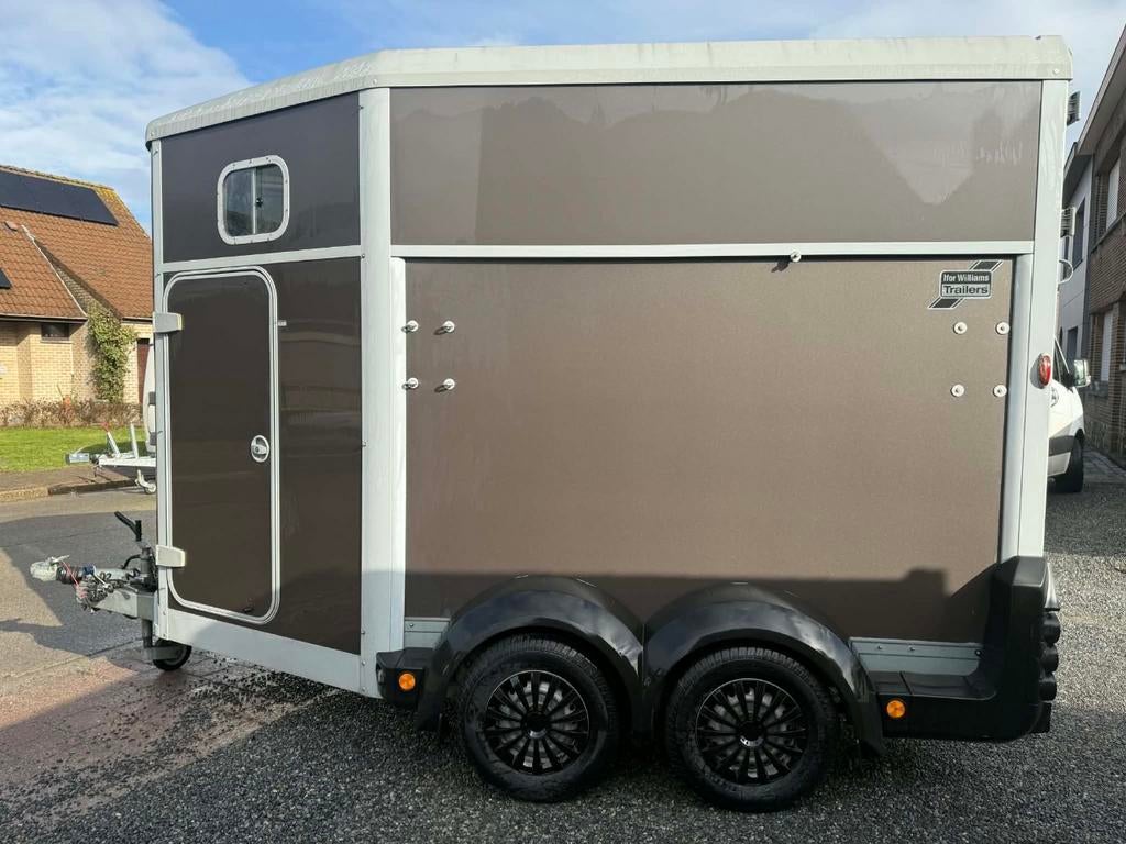 Ifor williams HB 511  de 2017, Animaux & Accessoires, Chevaux & Poneys | Semi-remorques & Remorques, Enlèvement, Comme neuf, Autres matériaux