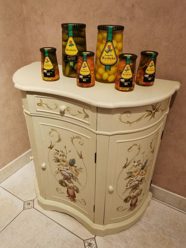 Antiek kastje, volledig met de hand geschilderd., Antiek en Kunst, Curiosa en Brocante, Ophalen