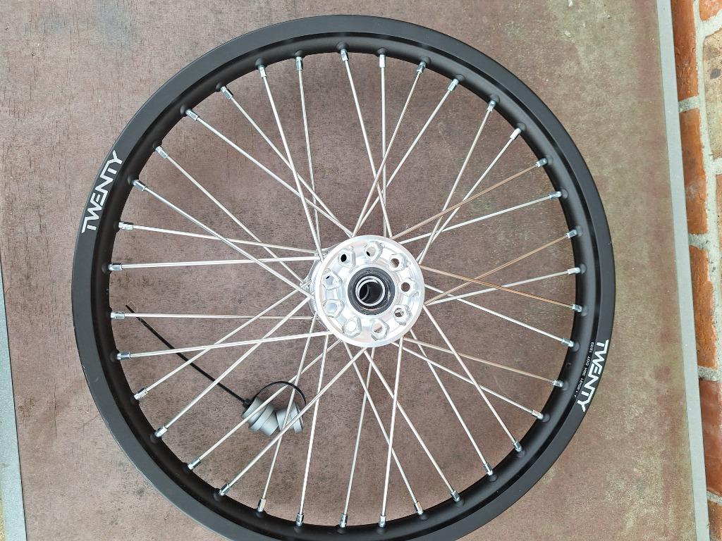 Voorwiel honda cfr, Motoren, Ophalen, Nieuw