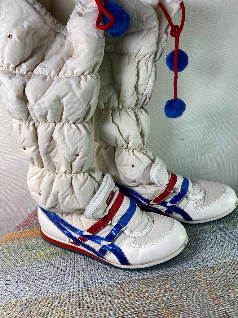 Onitsuka Tiger Winterlaarzen Wit/41.5 - Retro Puffer Boots, Kleding | Dames, Schoenen, Zo goed als nieuw, Hoge laarzen, Wit, Verzenden