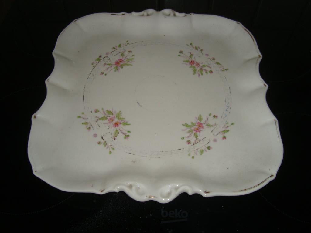 Schotel in Oud Brussels porselein., Antiek en Kunst, Ophalen