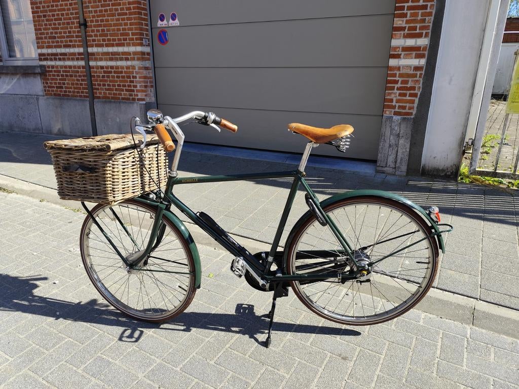 Achiel bakkers fiets British green, Ophalen