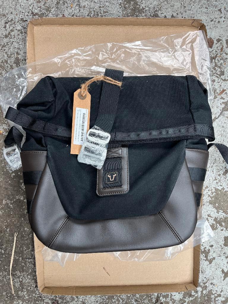 SW motech Legend gear Triumph, Motoren, Ophalen