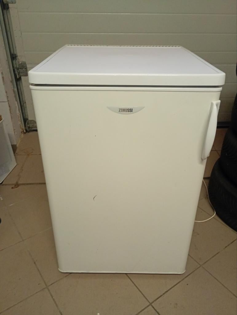 Réfrigérateur Zanussi TT150 4S avec congélateur en bon état, Enlèvement, Avec compartiment congélateur